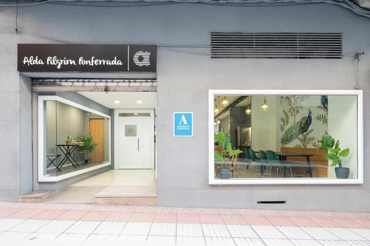 Albergue Alda Pilgrim Ponferrada Exterior photo
